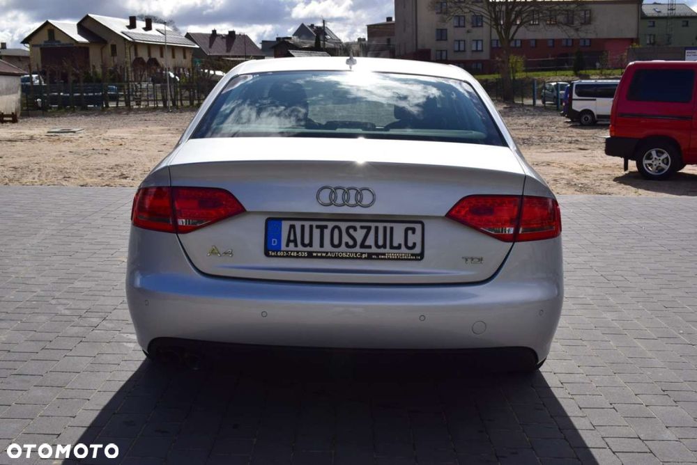Audi A4 Limousine 2.0 TDI DPF Ambiente - 9