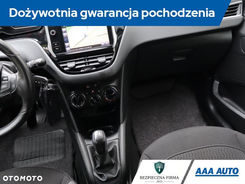 Peugeot 208 - 9