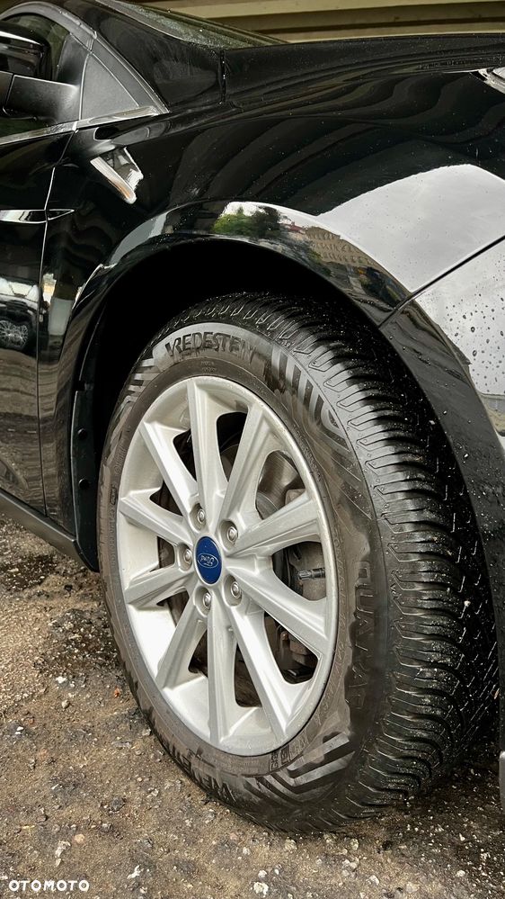 Ford Focus 1.0 EcoBoost STart-Stopp-System TITANIUM - 5