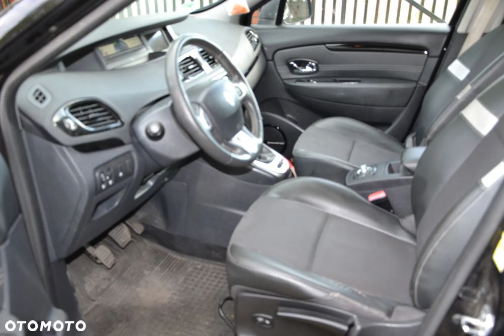 Renault Scenic TCe 130 Bose Edition - 10