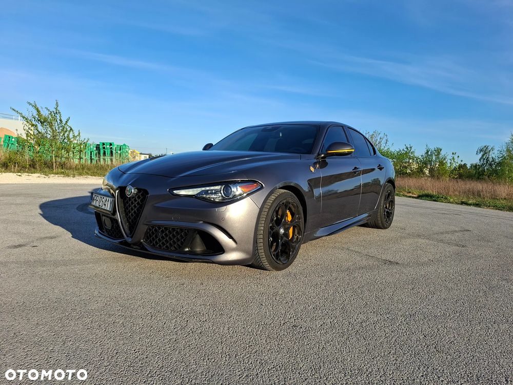 Alfa Romeo Giulia 2.9 V6 Bi-Turbo AT8 Quadrifoglio - 2