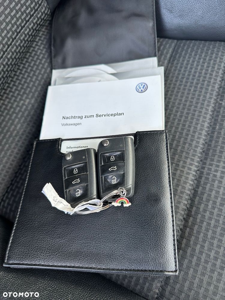 Volkswagen Golf 2.0 TDI (BlueMotion Technology) Highline - 20