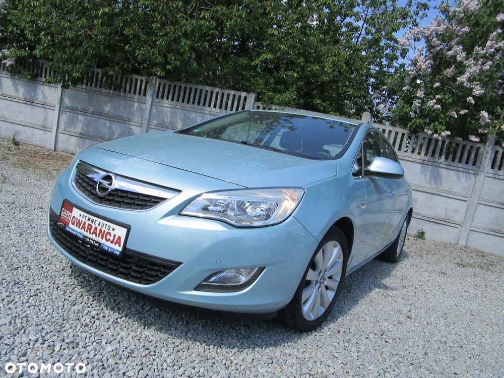Opel Astra 1.6 Design Edition - 1