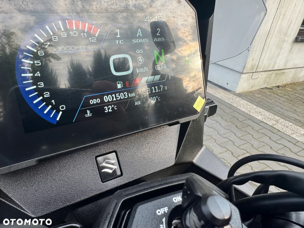 Suzuki V-STROM - 29