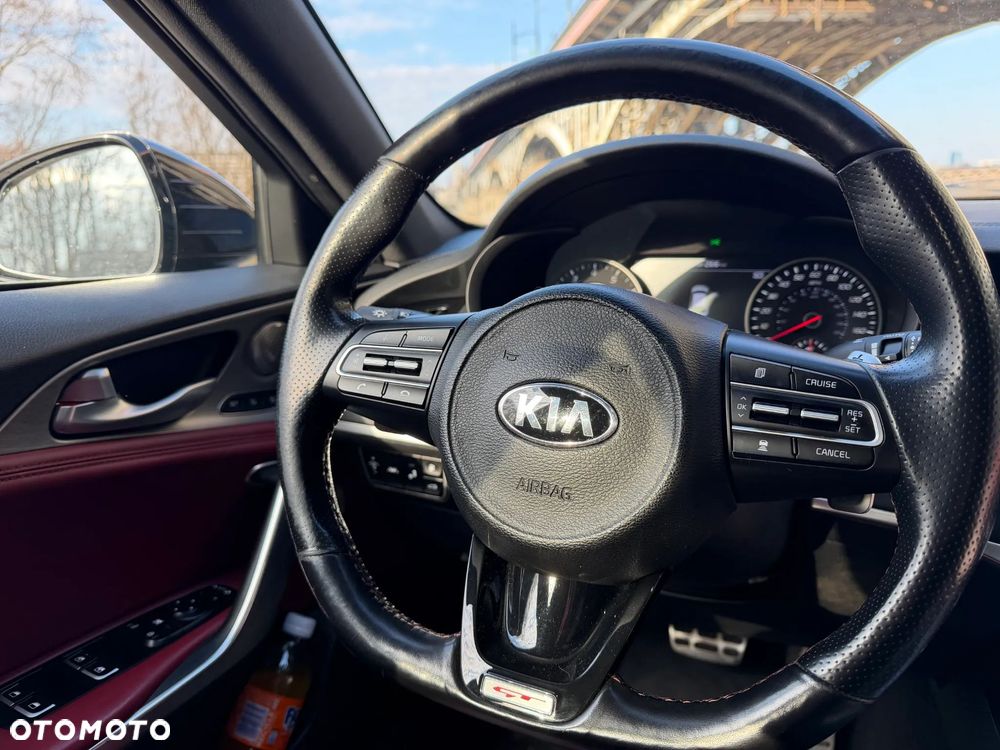 Kia Stinger 3.3 T-GDI AWD GT - 17