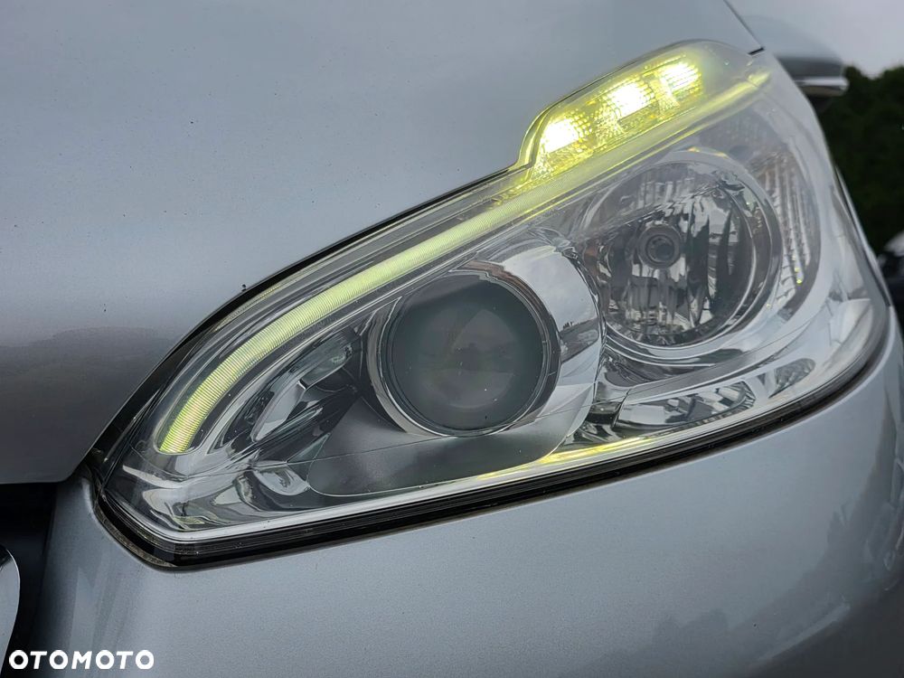 Peugeot 208 - 9