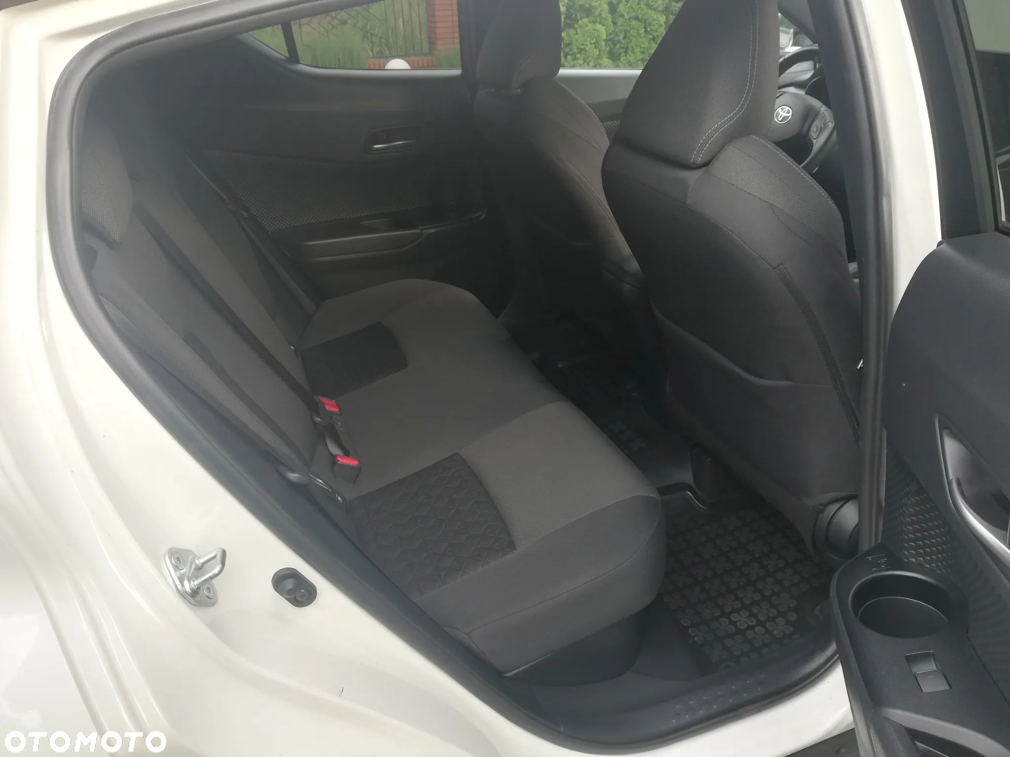 Toyota C-HR - 19