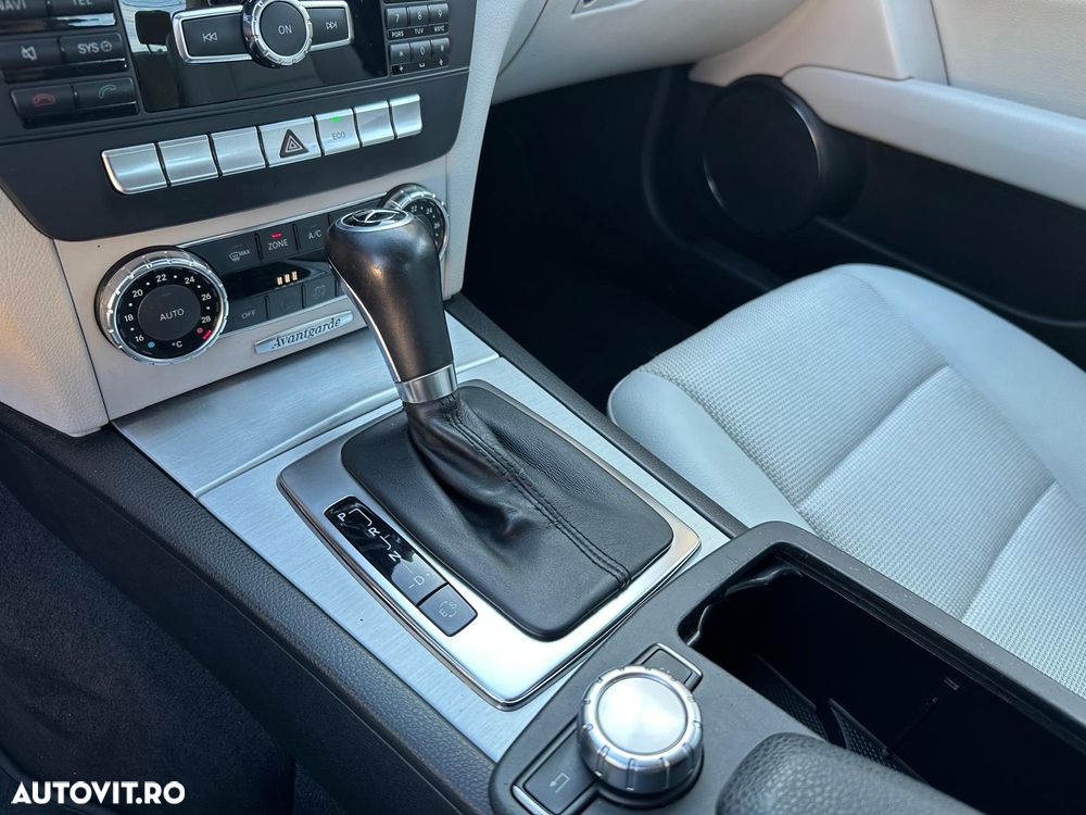 Mercedes-Benz C 220 d 4MATIC Aut. - 15