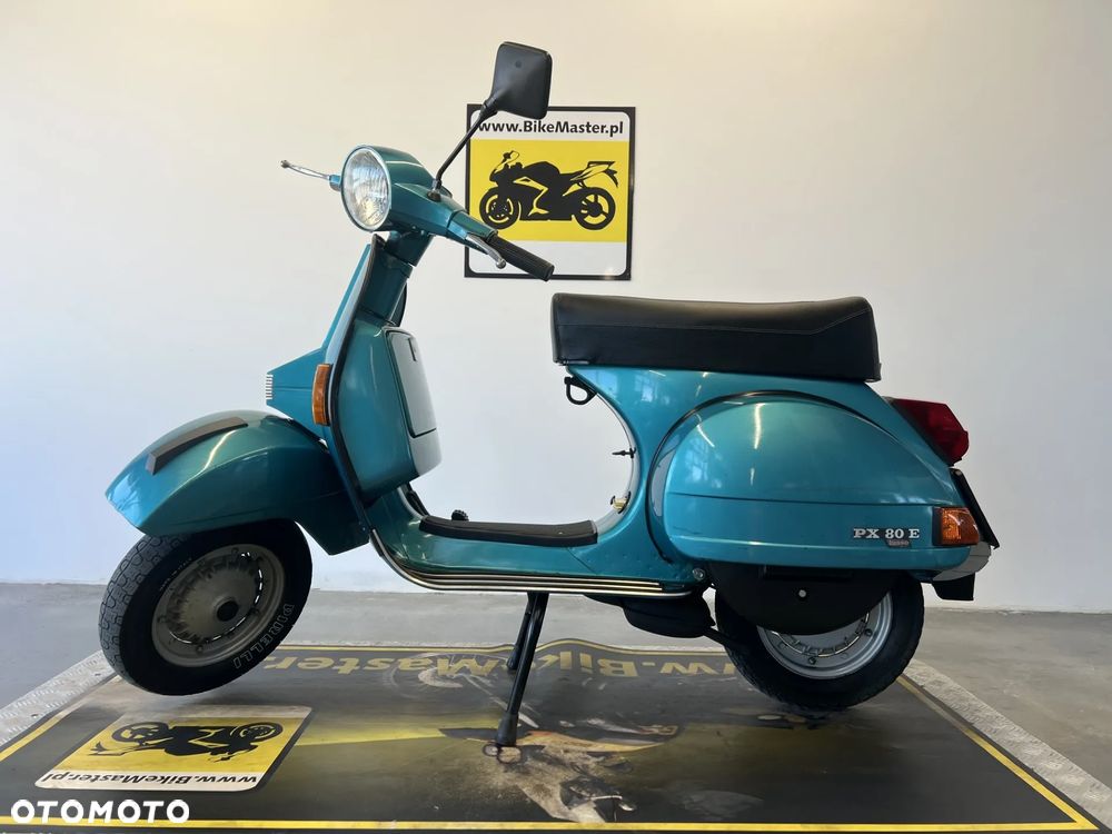 Piaggio Vespa - 2