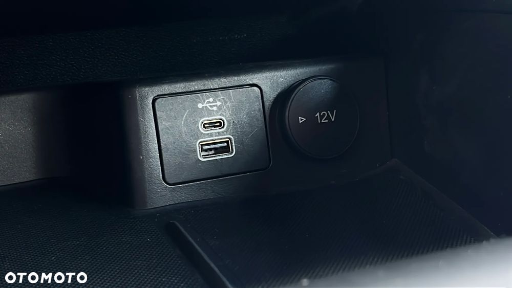 Ford Kuga ver-2-5p-phev-fwd-st--line - 37