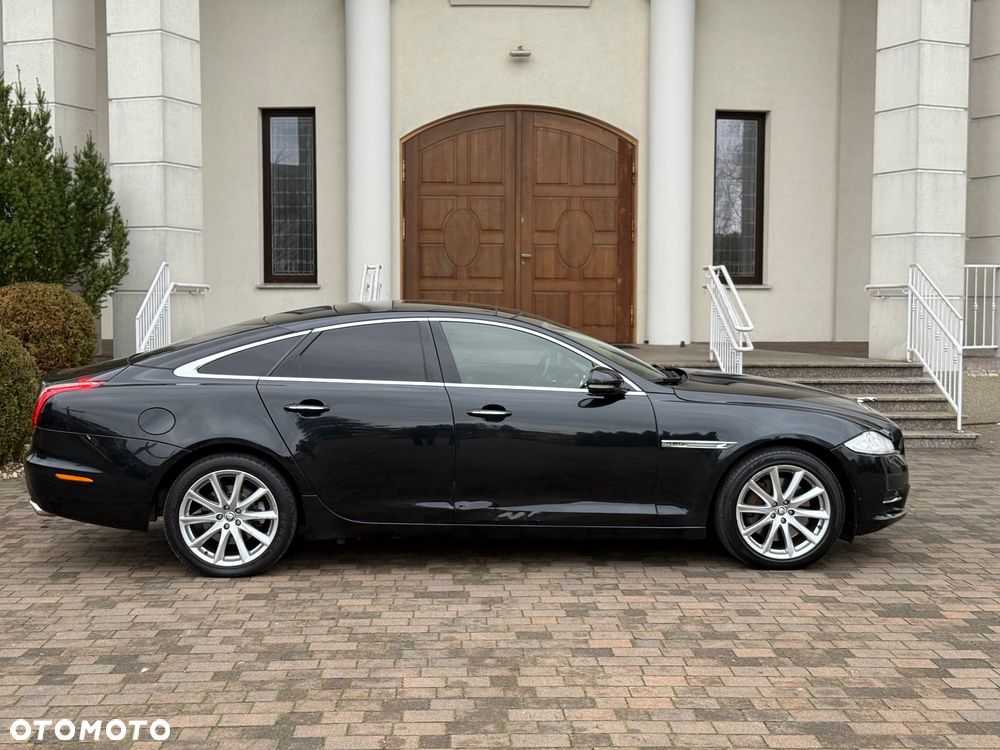 Jaguar XJ 3.0 D V6 Premium Luxury - 16