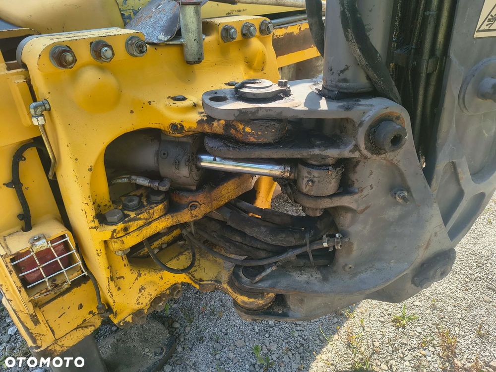 Volvo BL71 - 6