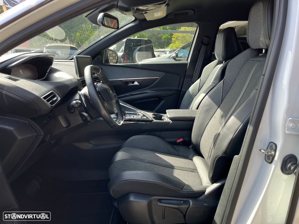 Peugeot 3008 1.5 BlueHDi GT EAT8 - 17