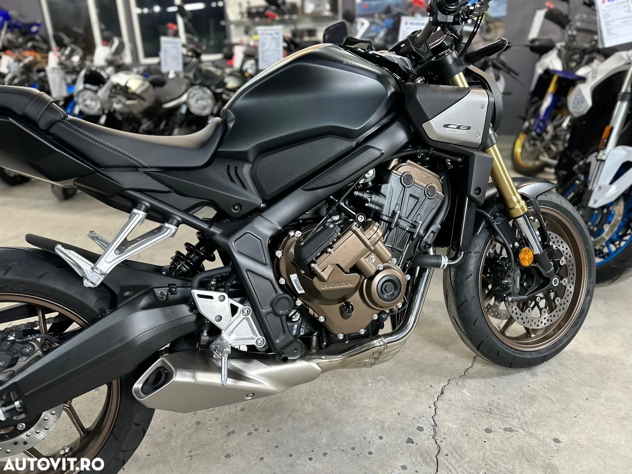 Honda CB 650R - 6