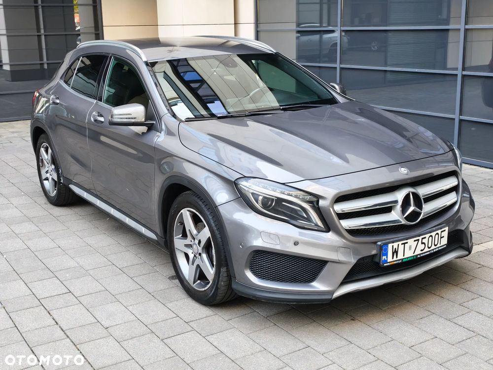 Mercedes-Benz GLA - 8