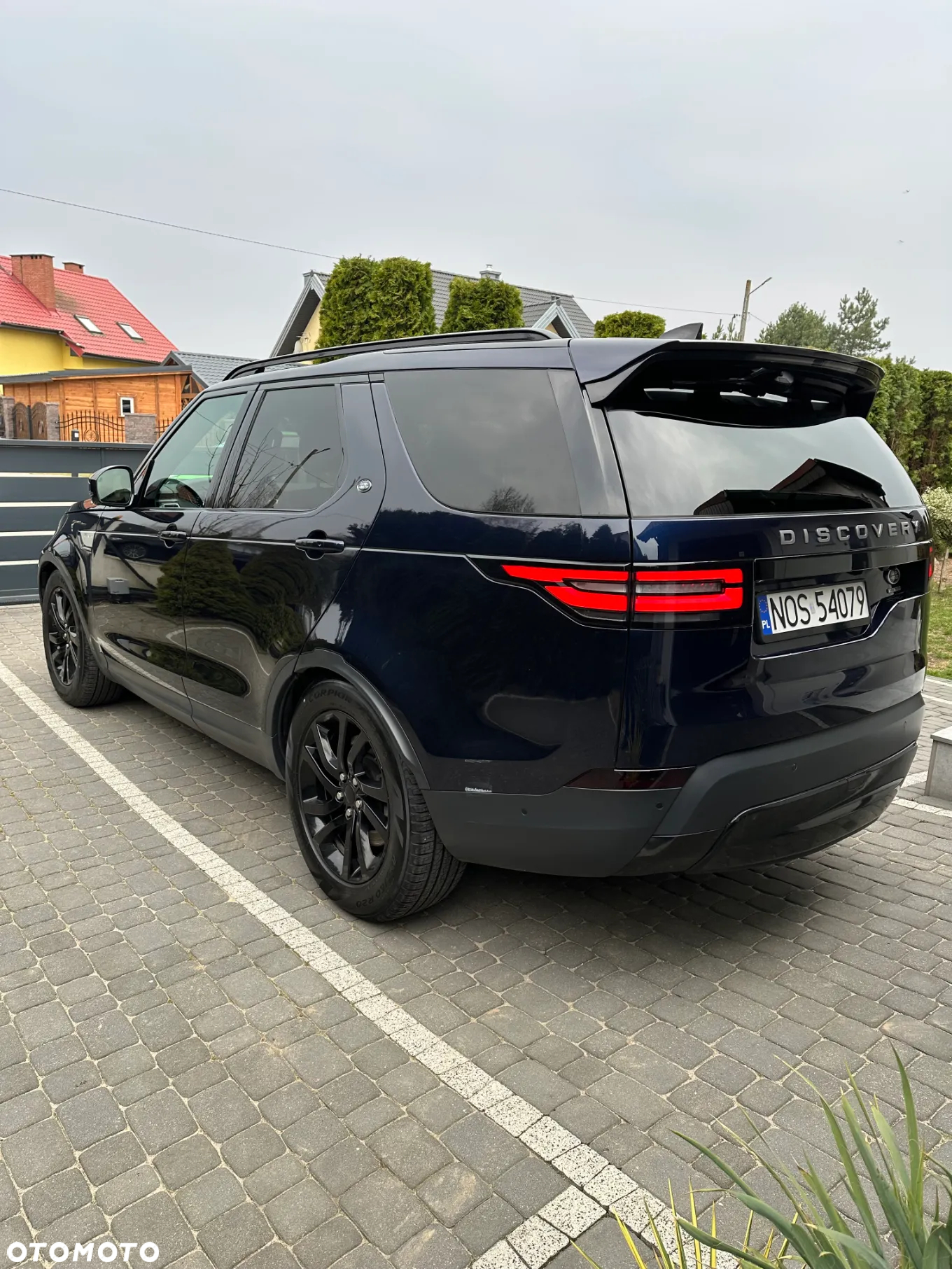 Land Rover Discovery V 3.0 SDV6 Landmark Edition - 3