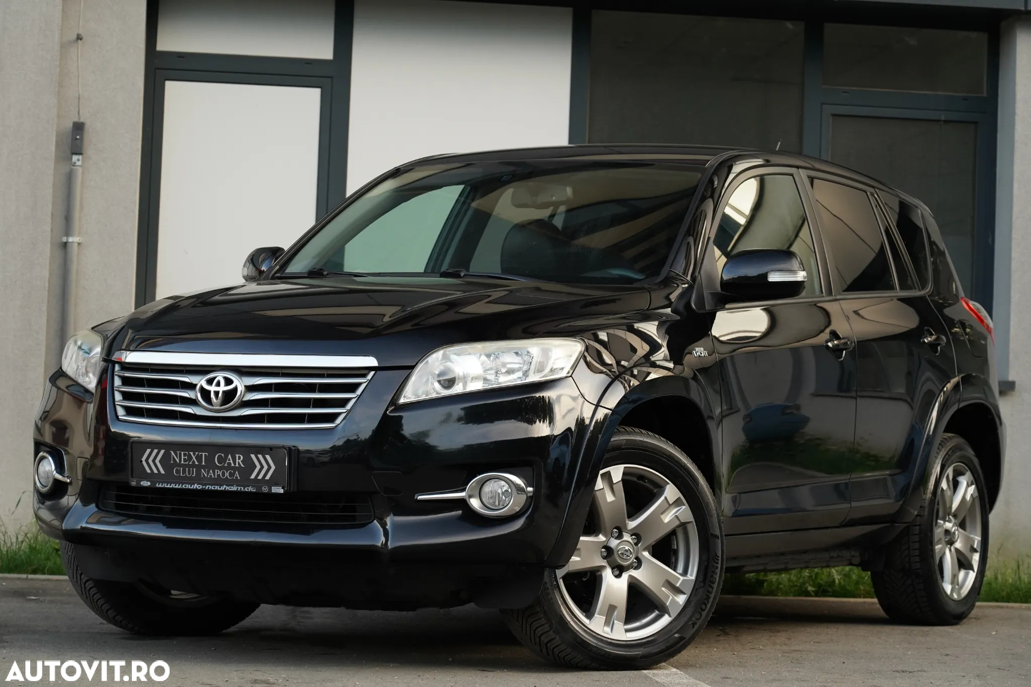 Toyota RAV4 - 2