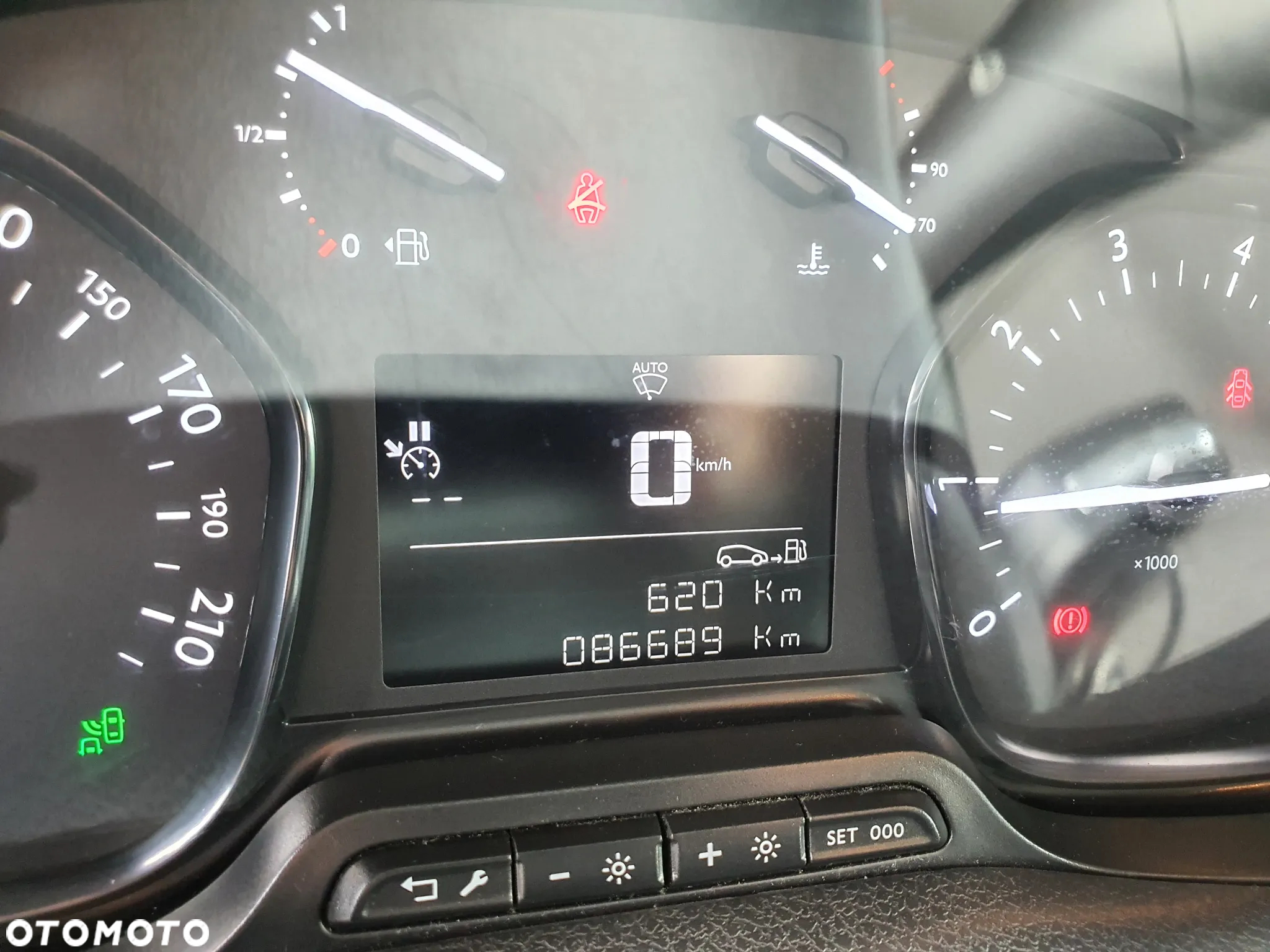 Peugeot EXPERT TRAVELLER - 12