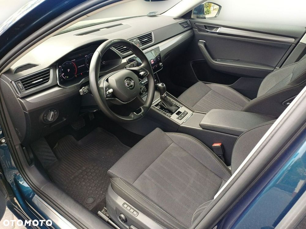 Skoda Superb 2.0 TDI SCR Style DSG - 10