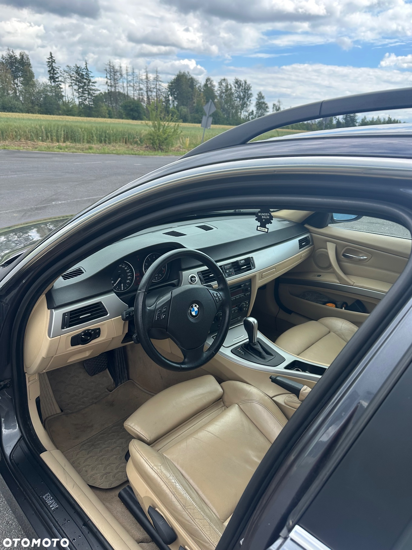 BMW Seria 3 325i Touring - 6
