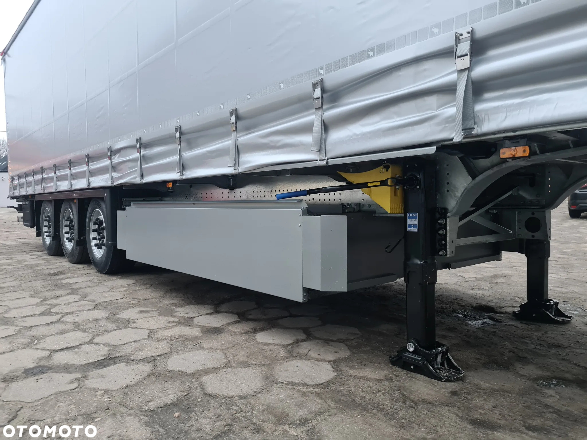 Schmitz Cargobull 2024  VARIOS NOWA OD REKI W PL, PALECIARA,XL, PODNOSZONA Oś, DOSTĘTNA OD RĘKI, - 2