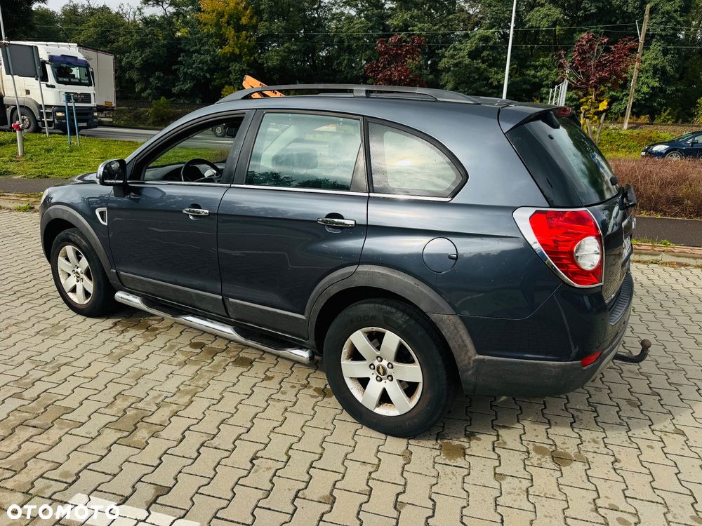 Chevrolet Captiva 2.4 4WD 7 Sitzer LT - 10
