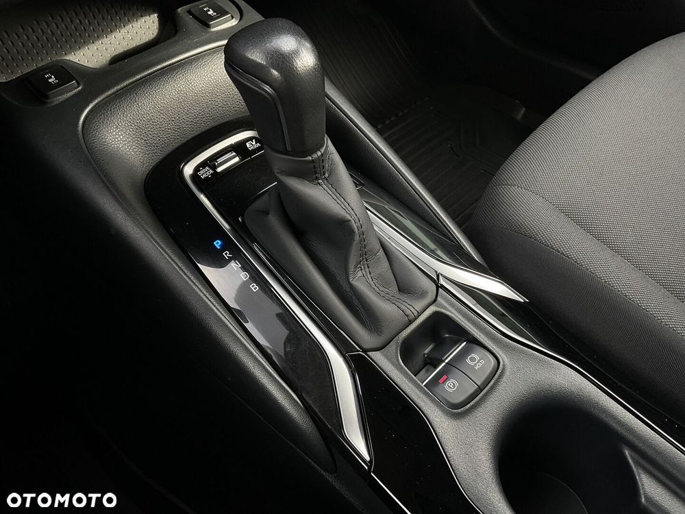 Toyota Corolla 1.8 Hybrid Comfort - 24