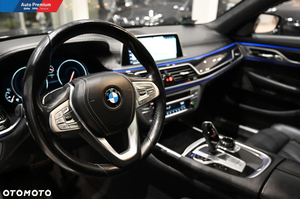 BMW Seria 7 740d xDrive - 9