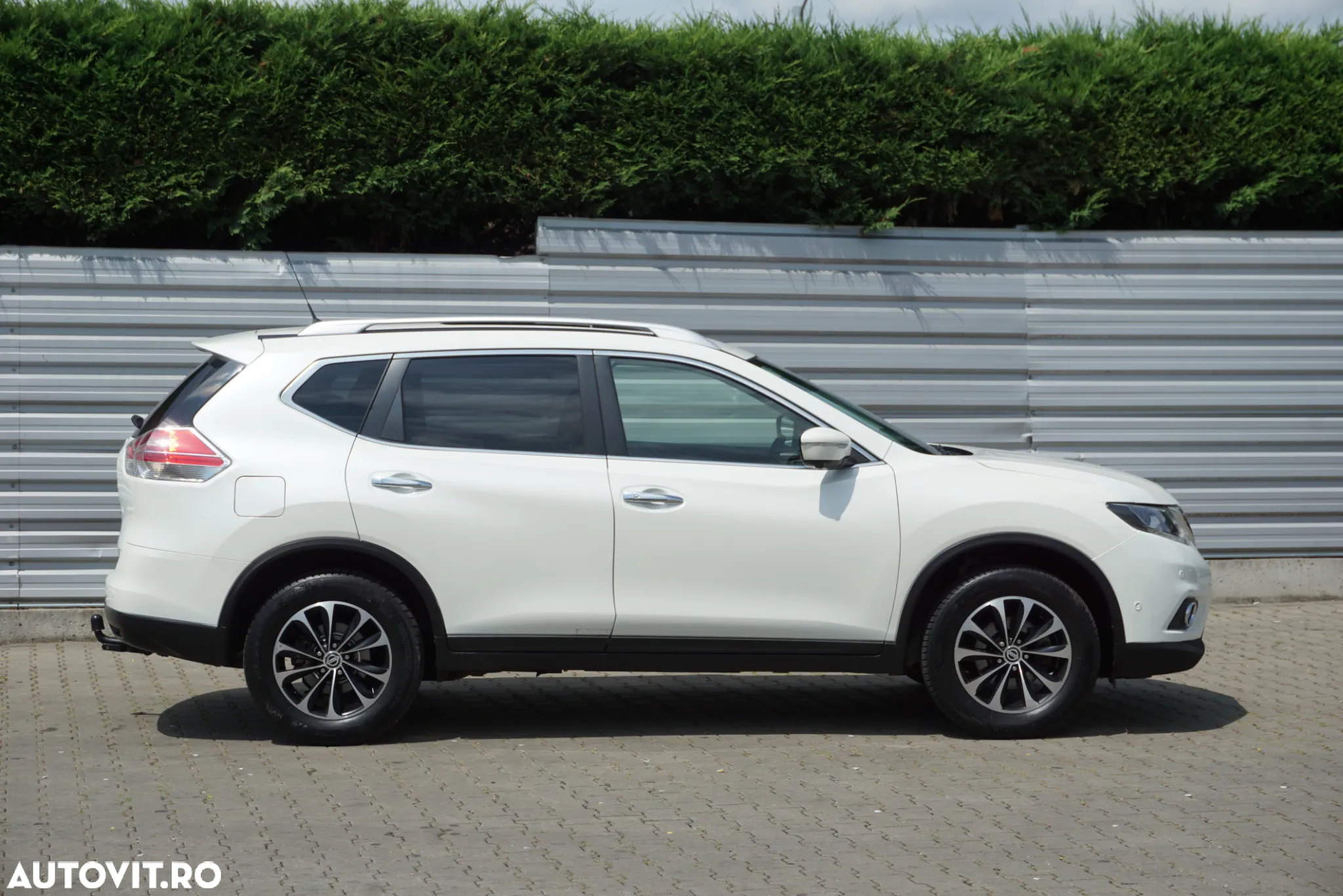 Nissan X-Trail 1.6 dCi ALL-MODE 4x4i Tekna - 4
