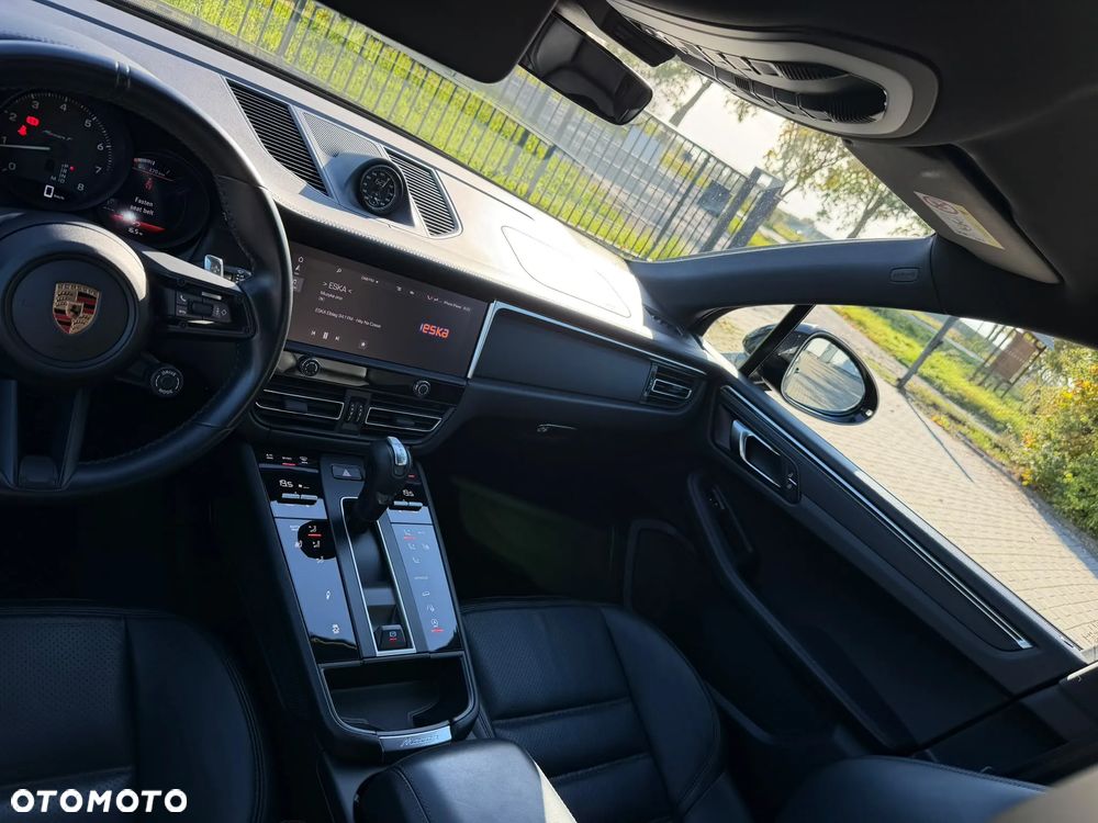 Porsche Macan - 12