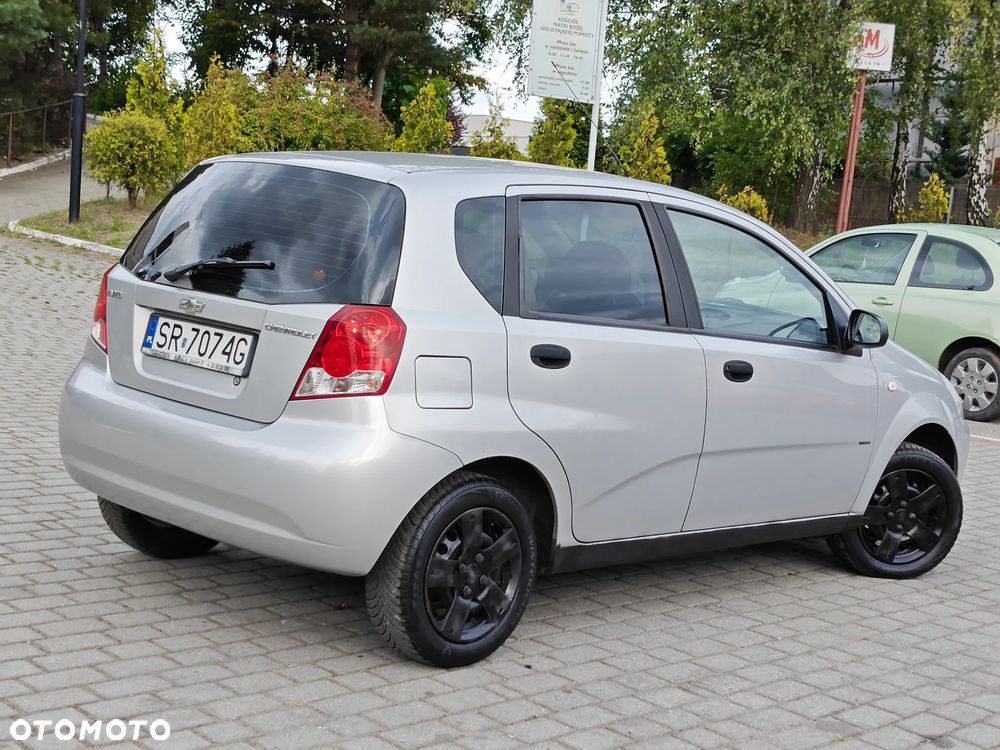 Chevrolet Aveo 1.2 SE / Plus - 4