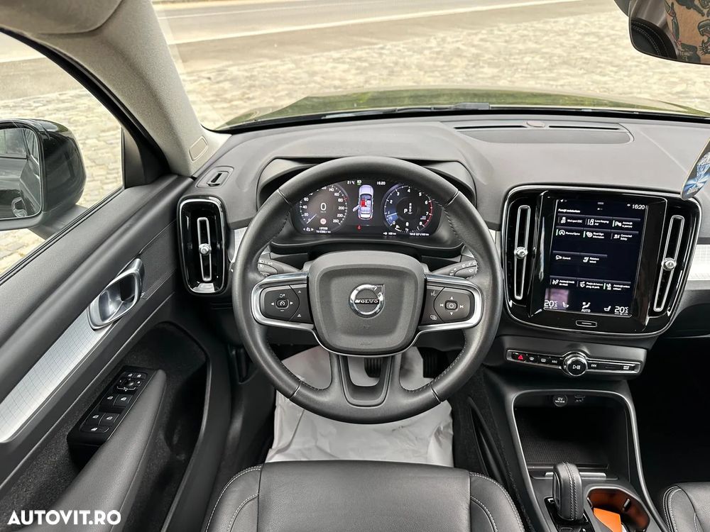 Volvo XC 40 B4 B AWD Geartronic Momentum Pro - 14