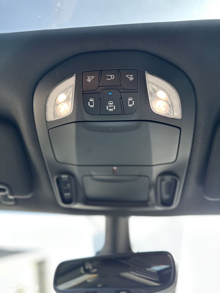 Chrysler Pacifica - 24