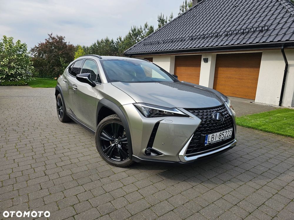 Lexus UX - 1
