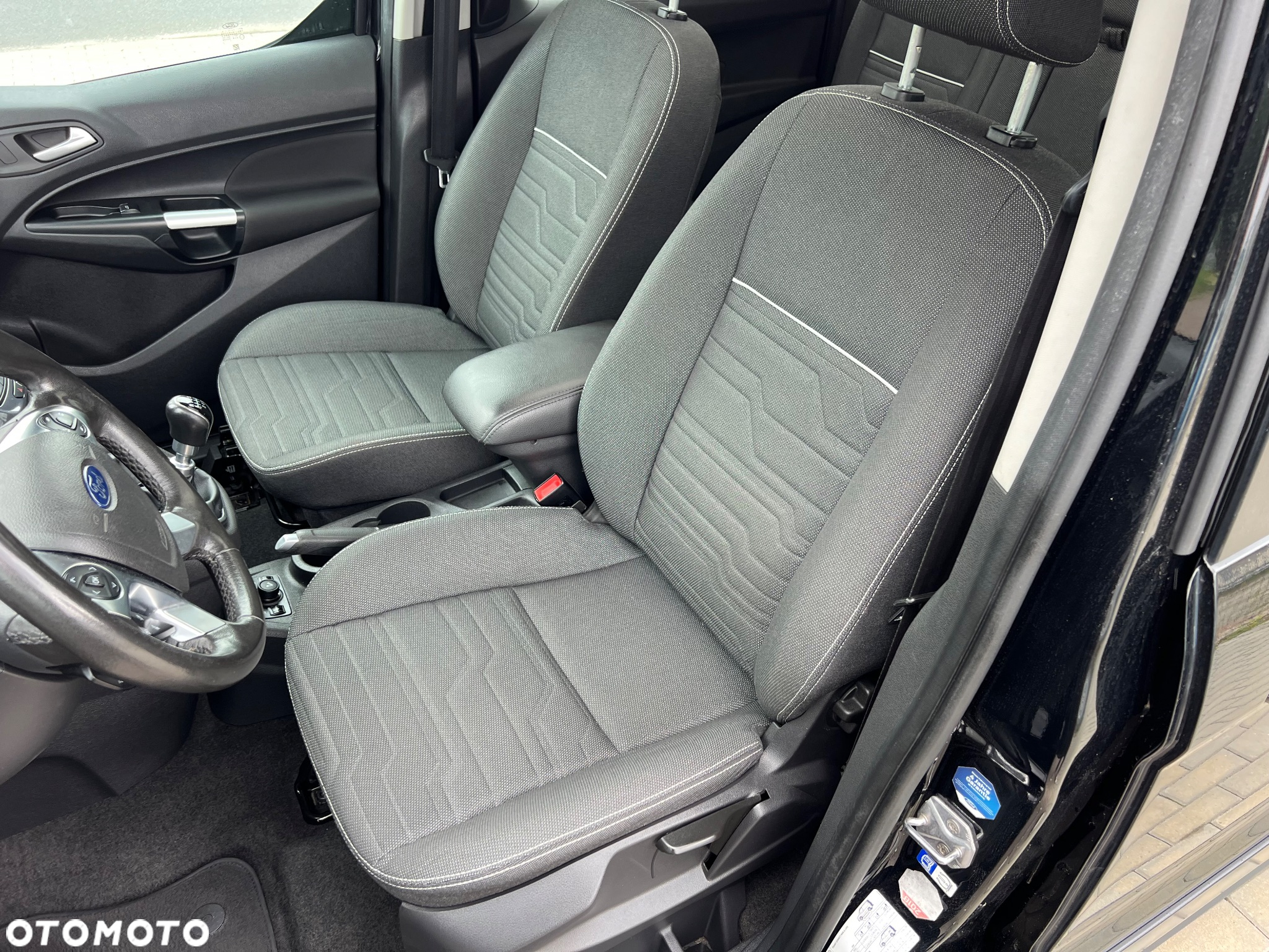 Ford Tourneo Connect 1.5 EcoBlue Start-Stop Titanium - 9