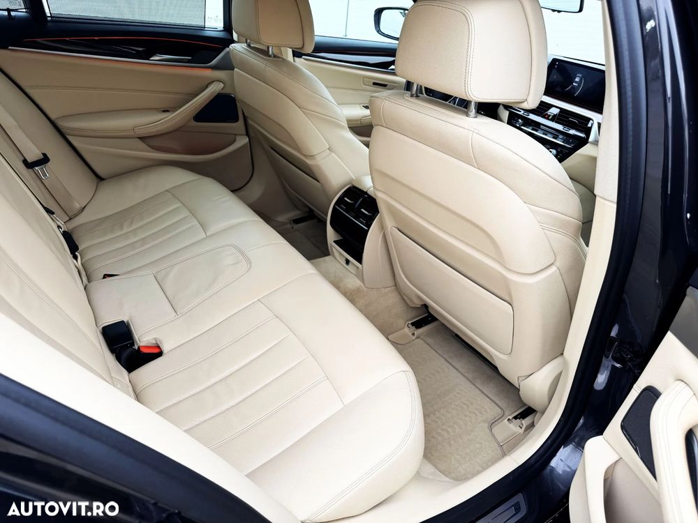 BMW Seria 5 530i Aut. - 4
