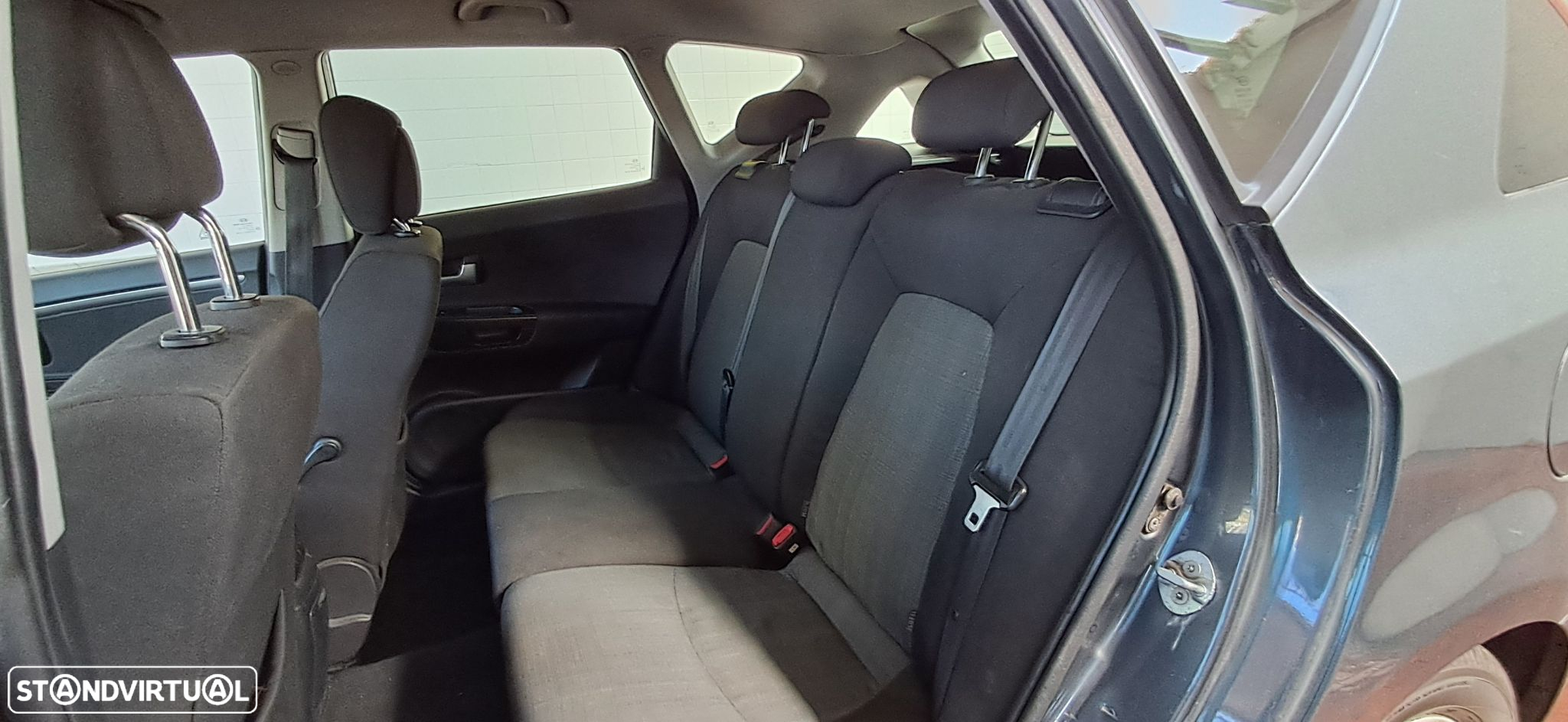 Kia Ceed 1.6 CRDi EX ISG - 12