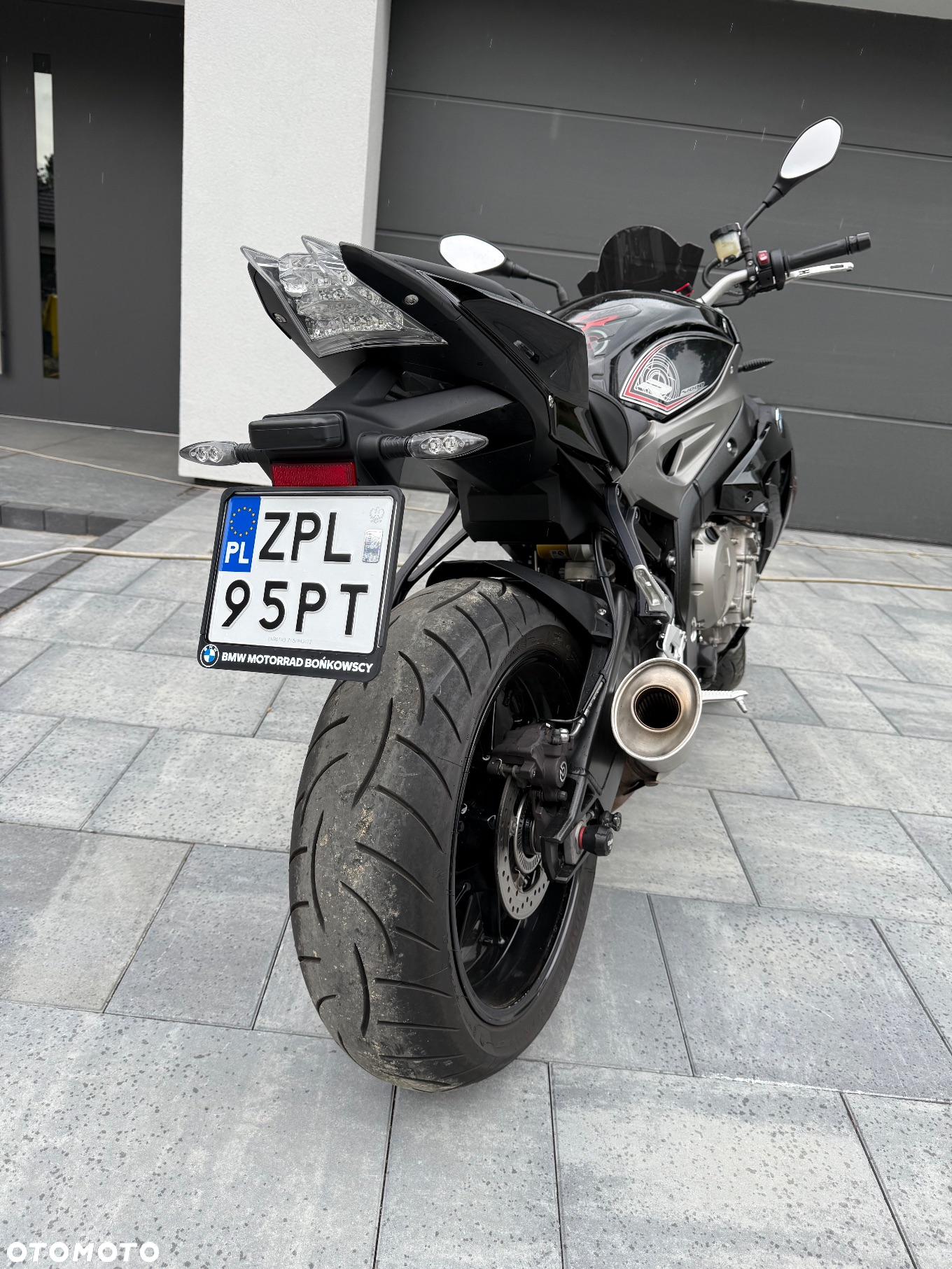 BMW S - 4