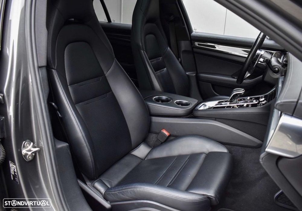 Porsche Panamera 4 S - 18