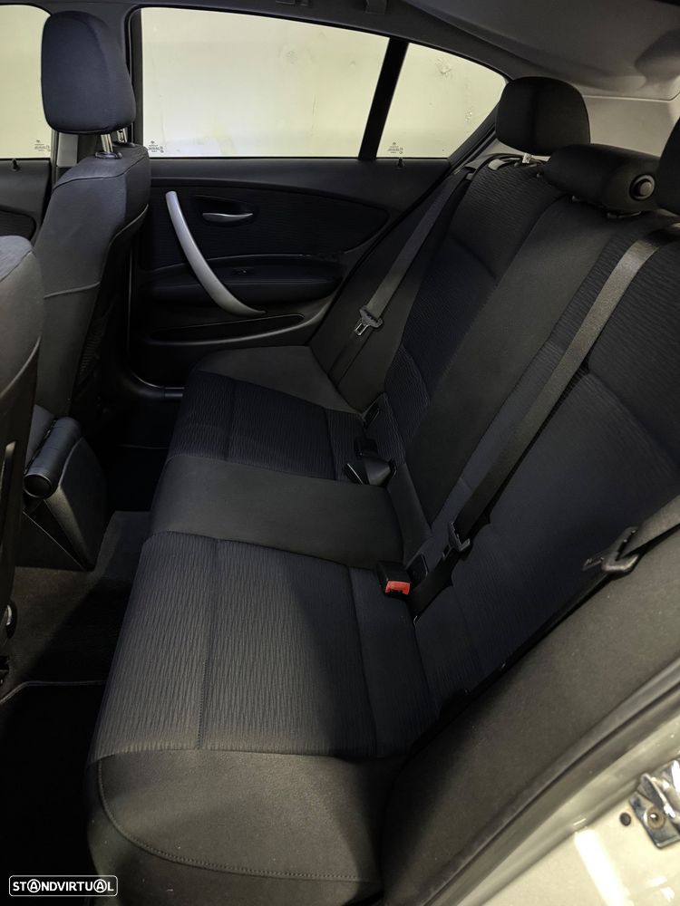 BMW 118 d Lifestyle - 16