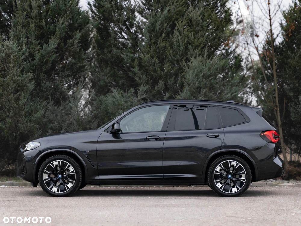 BMW iX3 80kWh Impressive - 14