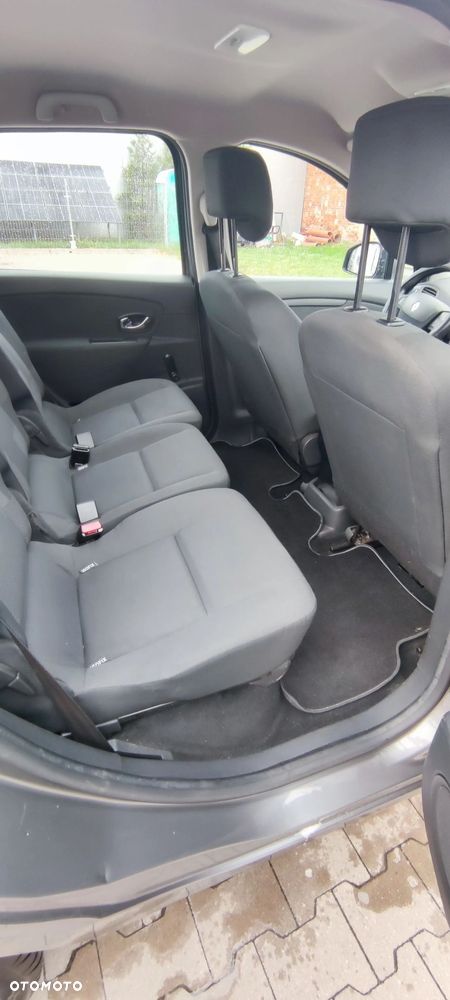 Renault Scenic - 13