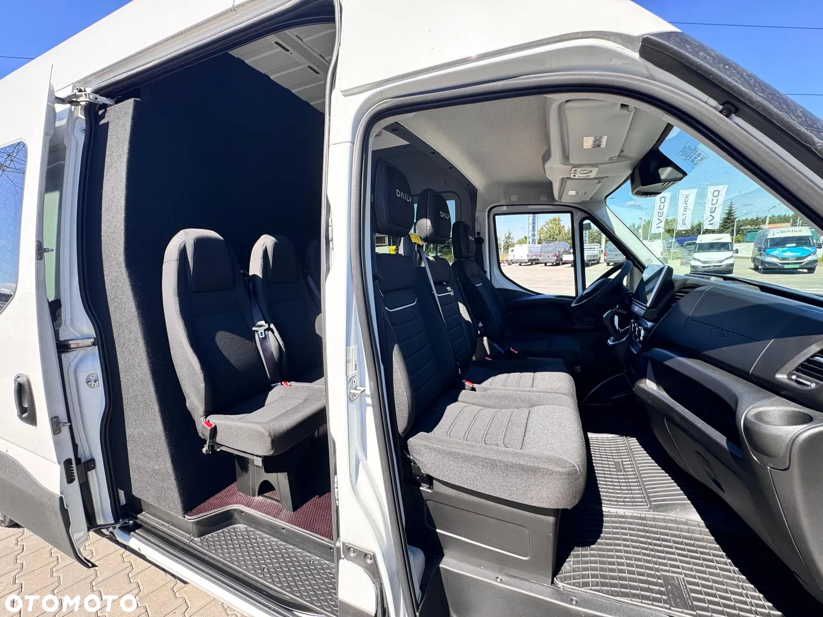 Iveco Daily 35S18HA8V - L4H3 - 7 osobowy - Bogate wyposażenie! - 9