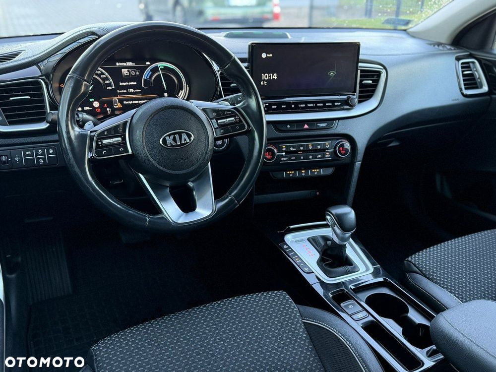 Kia Ceed 1.6 GDI PHEV Business Line DCT - 18