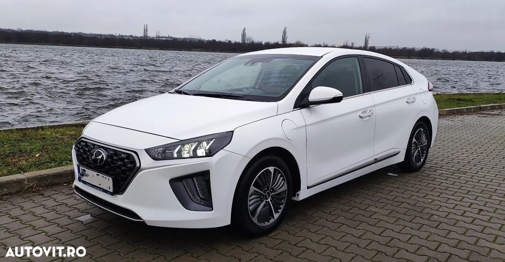 Hyundai IONIQ - 1