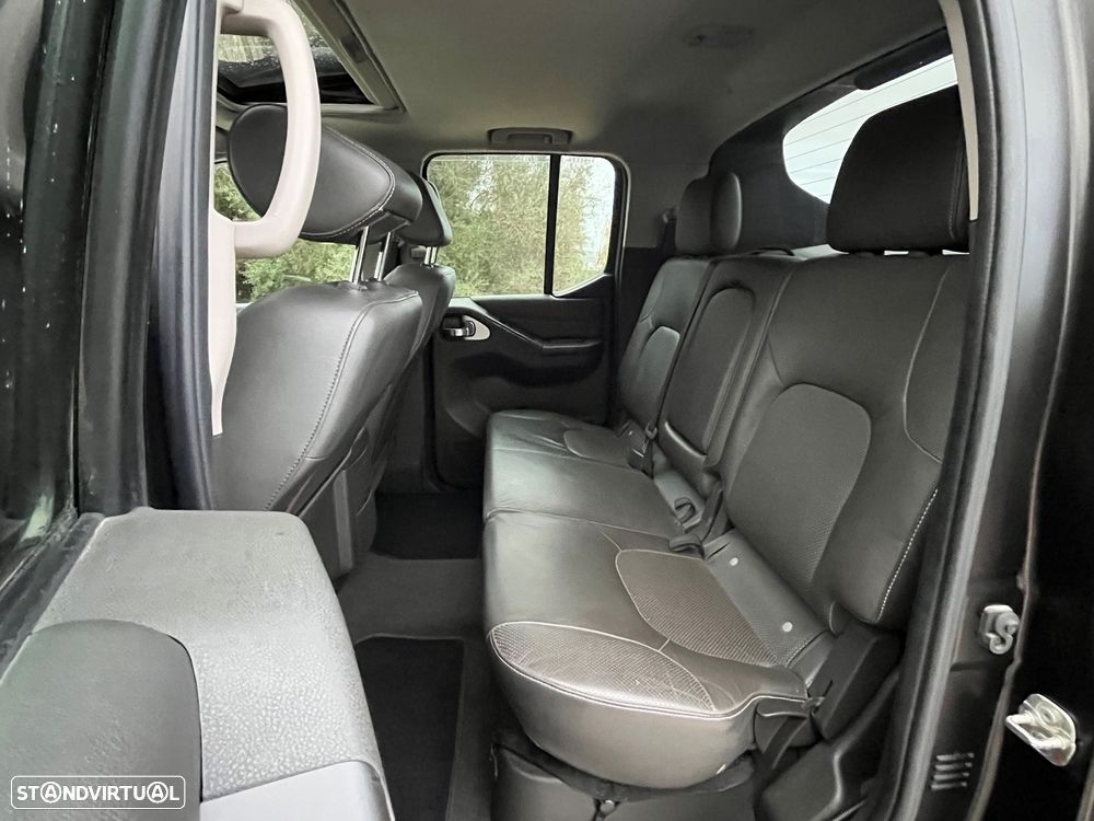 Nissan Navara 3.0 dCi V6 CD LE AT 4WD - 26