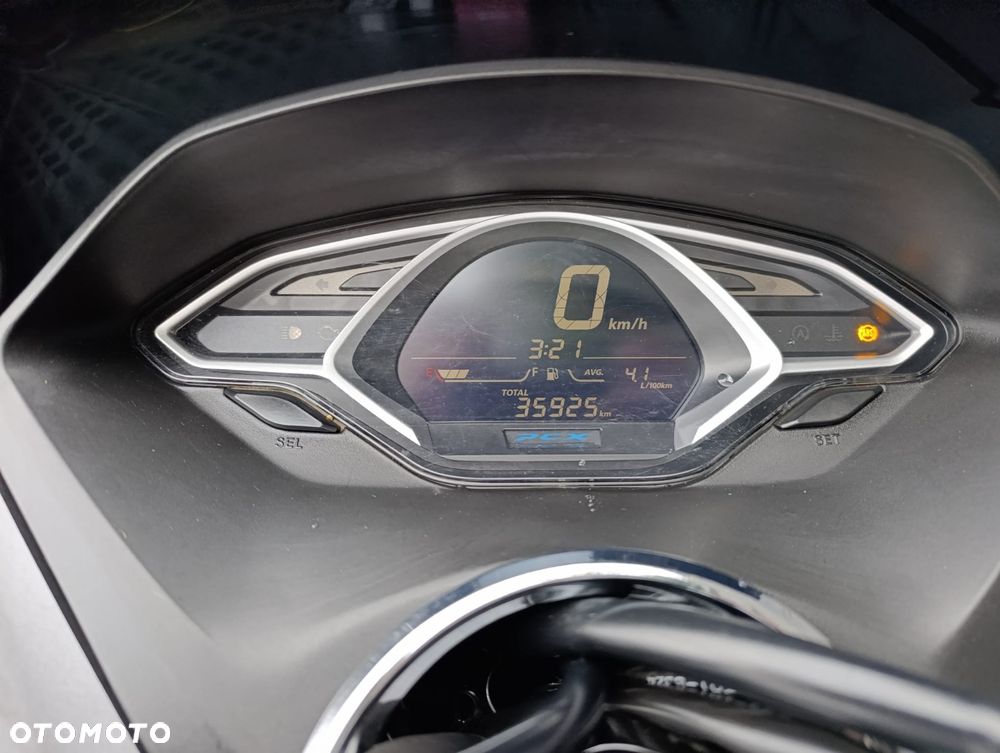 Honda PCX - 10