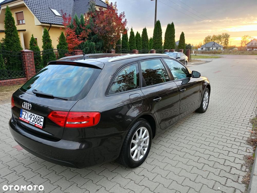 Audi A4 Avant - 5