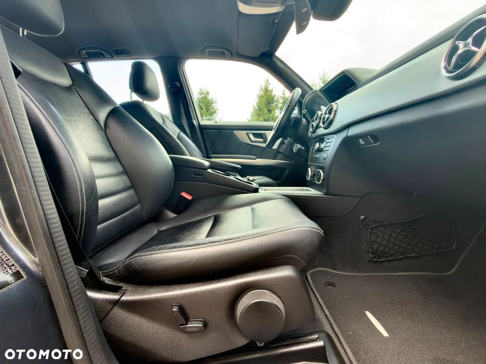 Mercedes-Benz GLK 350 4Matic (BlueEFFICIENCY) 7G-TRONIC - 23