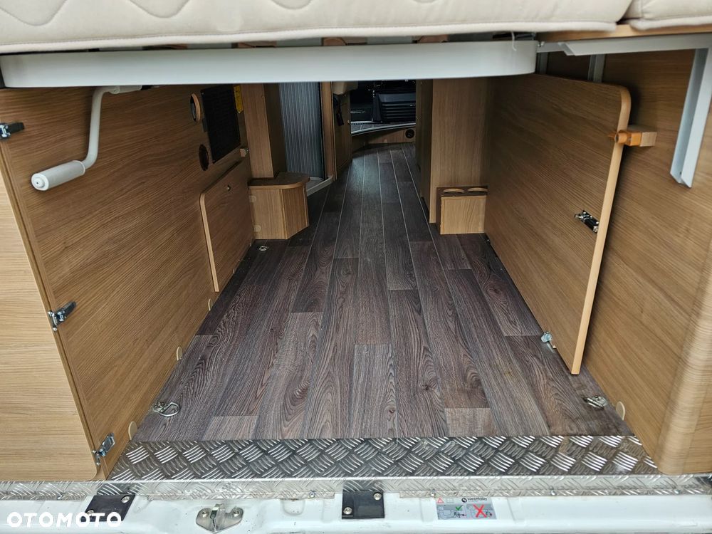Adria TWIN 600 LUX Zimowy Hak MAX doposażony - 23